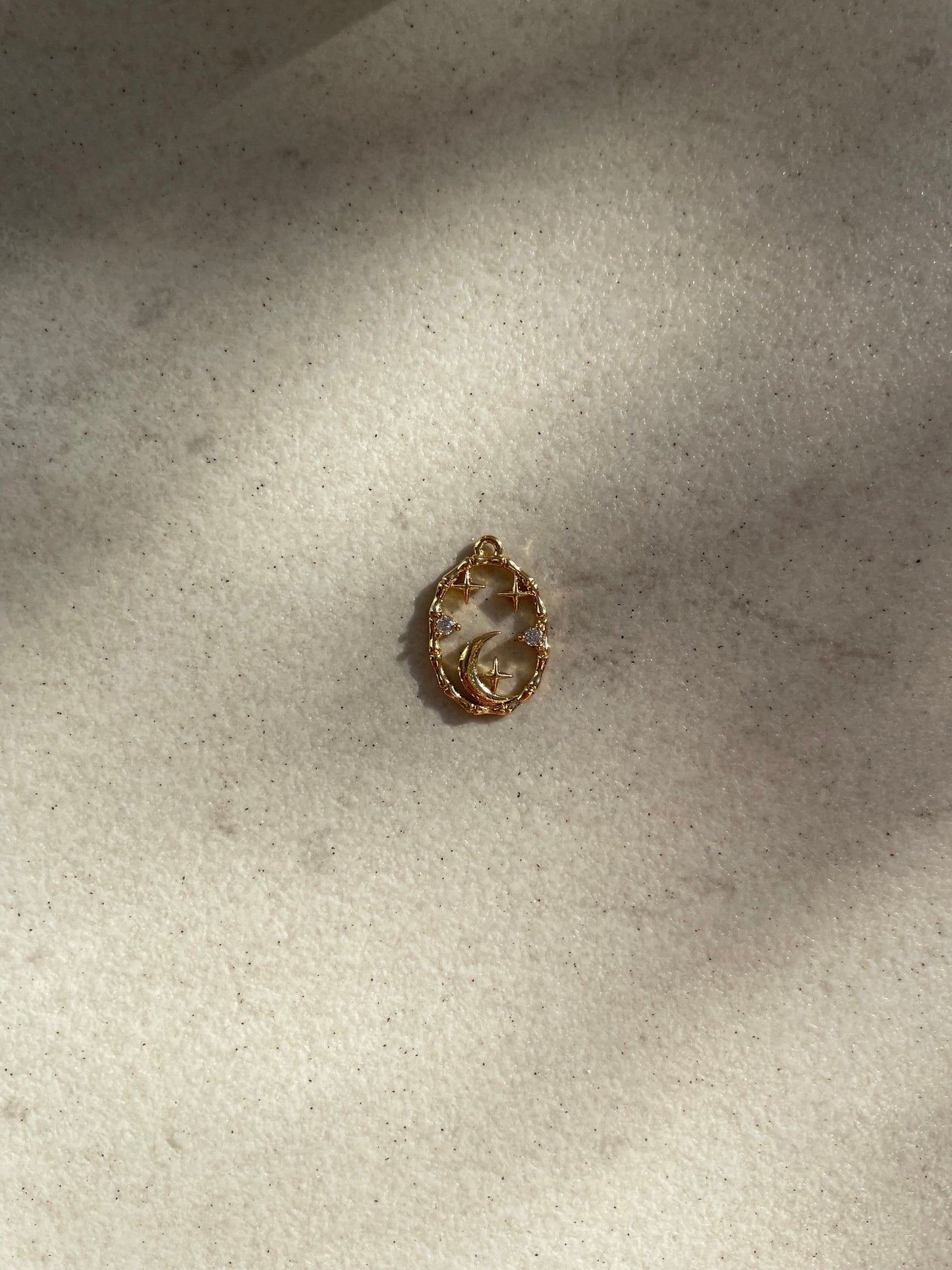 Pendants 01