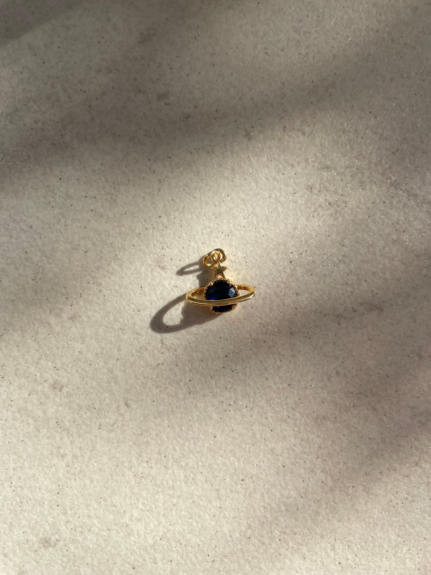 Pendants 01