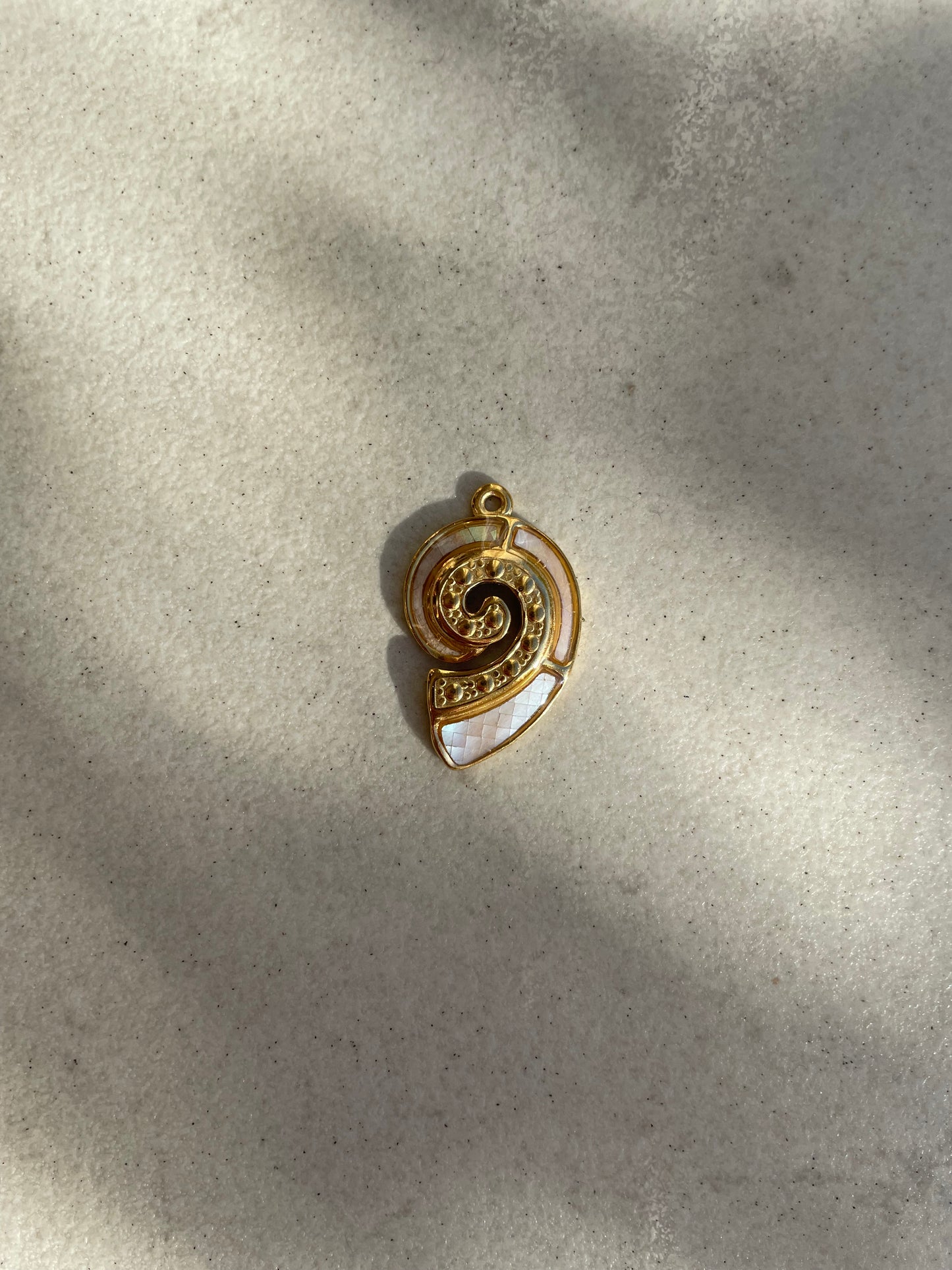 Pendants 02