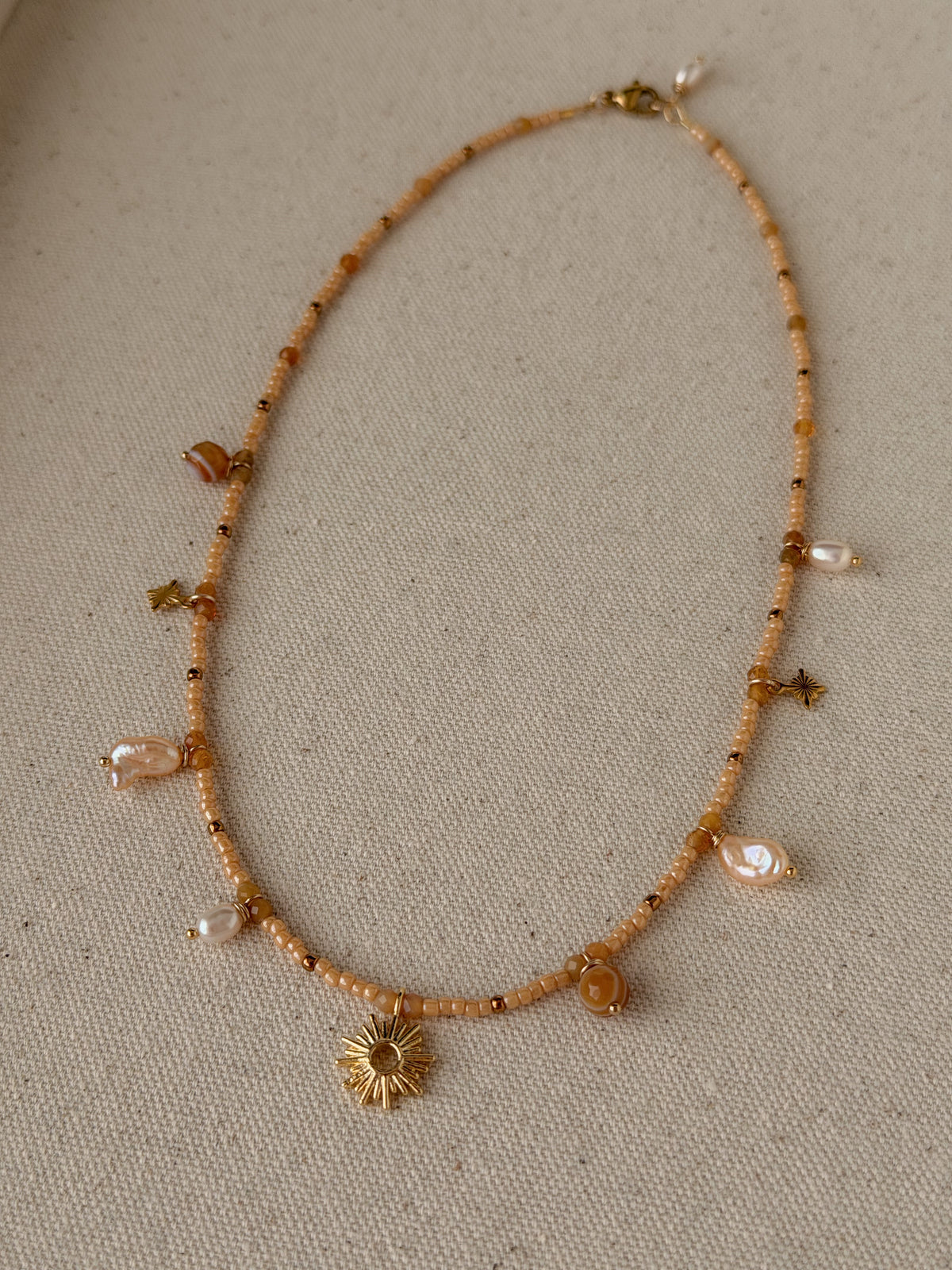 MAVINA NECKLACE