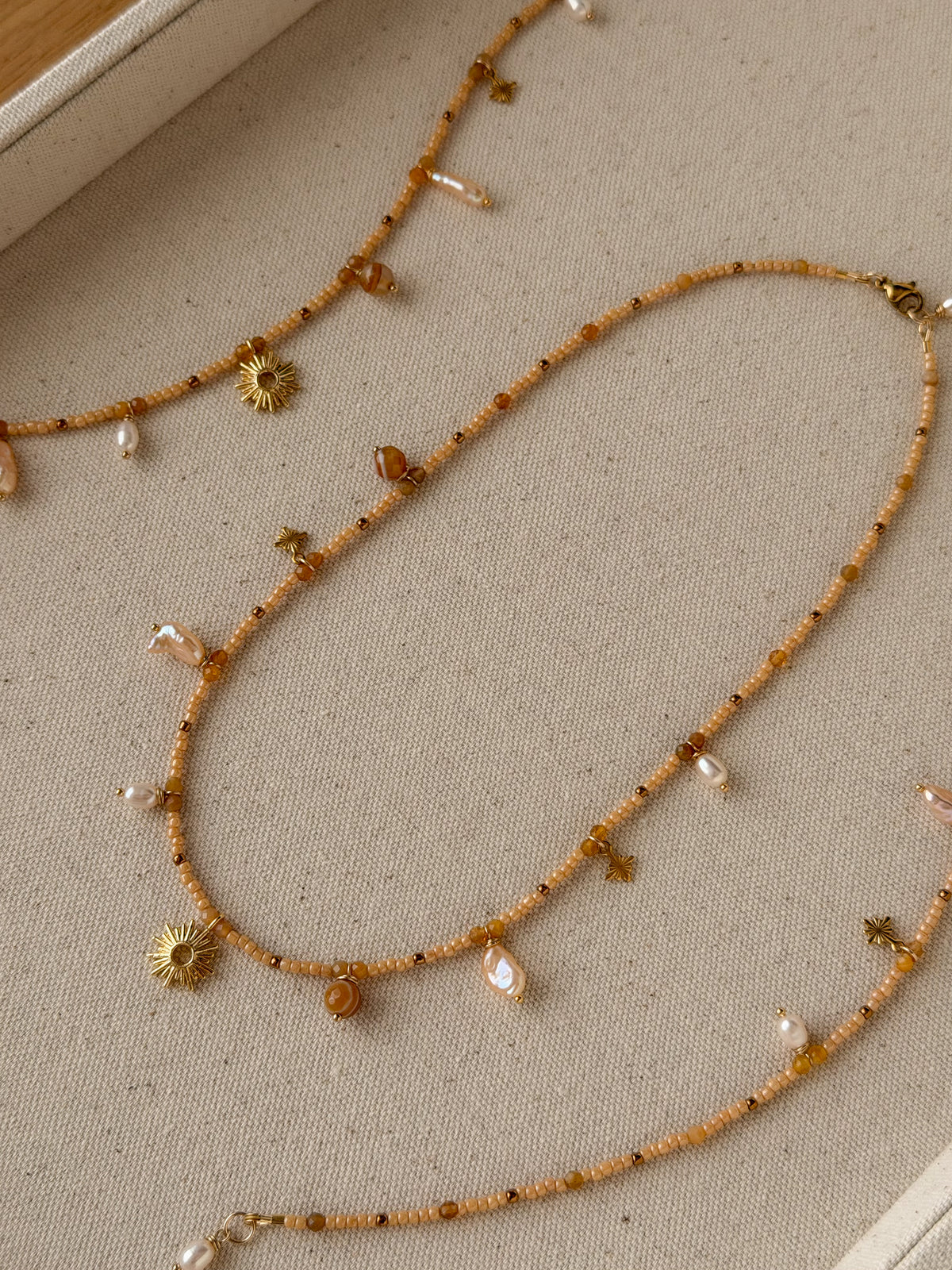 MAVINA NECKLACE