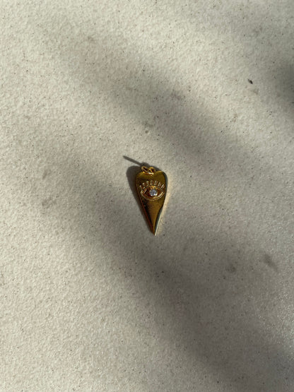 Pendants 01